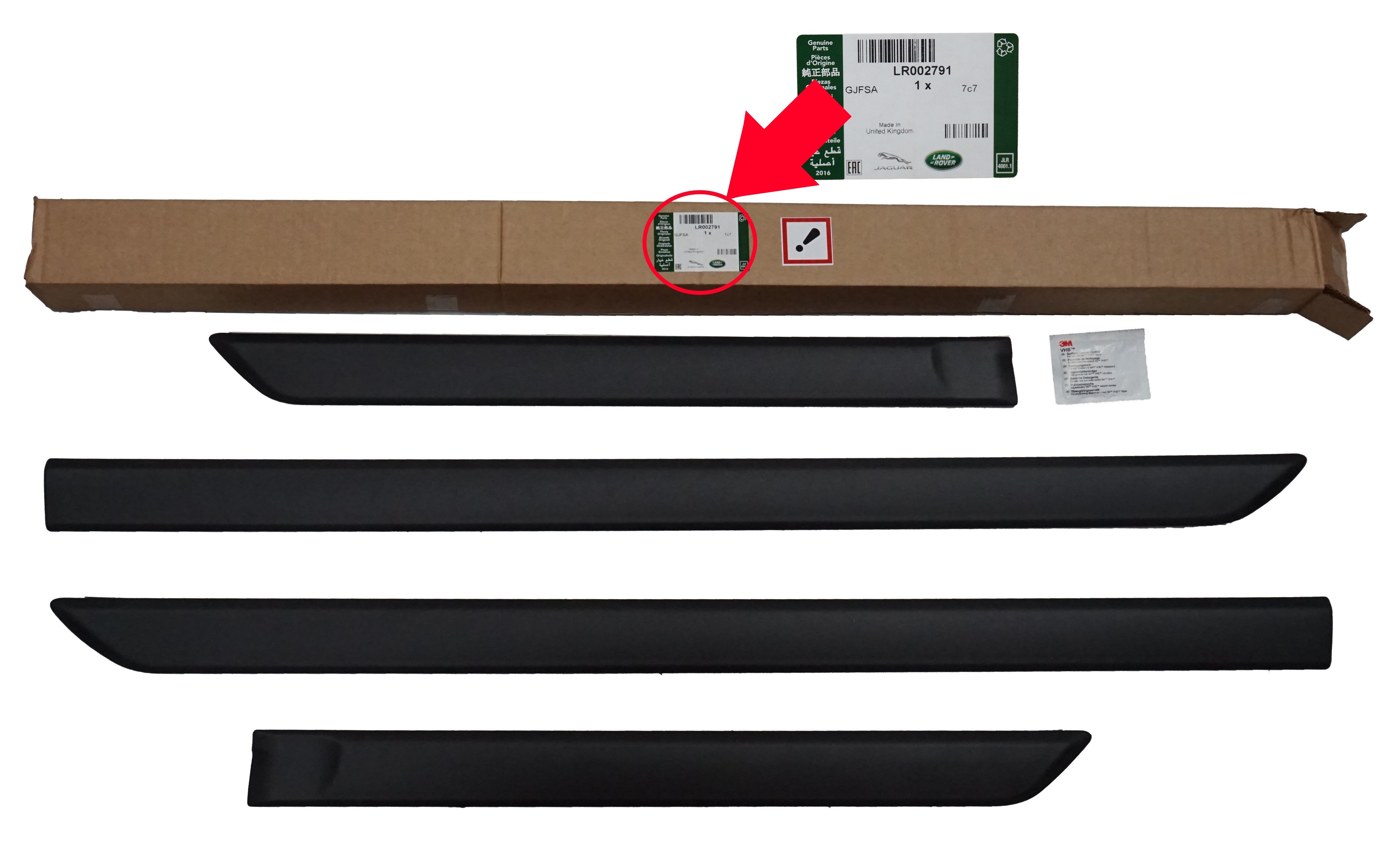 Genuine Side door body mouldings rubbing strip Land Rover Freelander 2